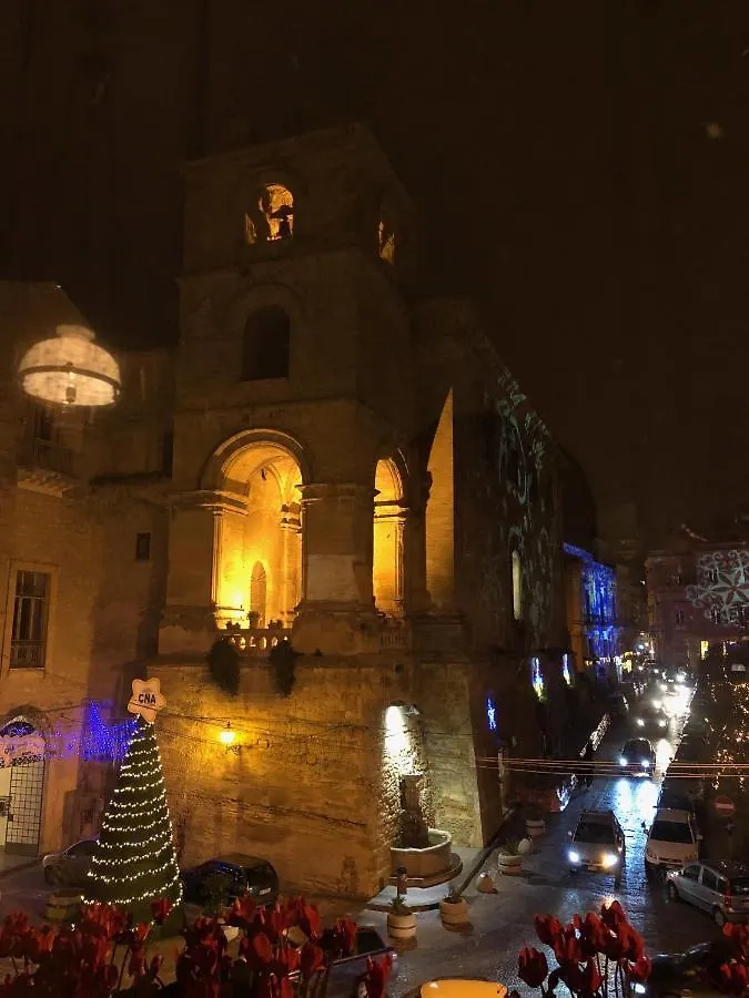 Appartamento La casa sulla piazza  Enna